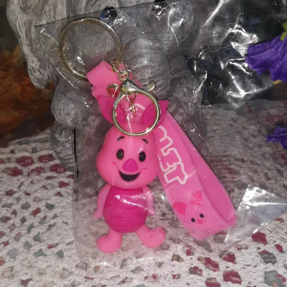 🆕LAST 1🎉DISNEY'S OFFICIALLY LICENCED PIGLET 3D KEYCHAIN